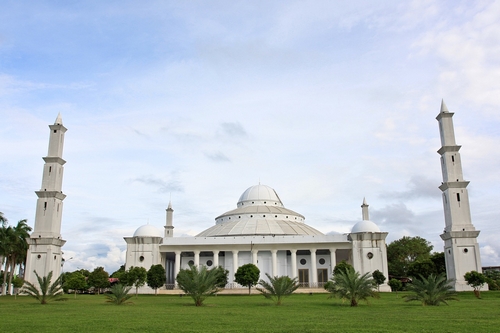مسجد آگونگ - بنگ کلو - اندونزی
